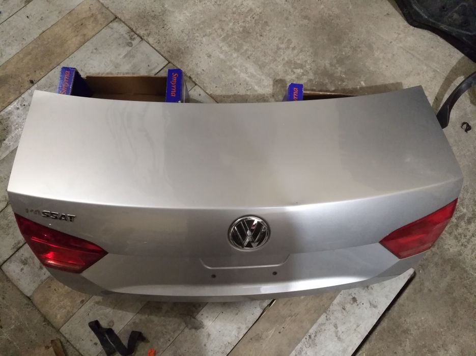 Рульові рейки на пассат б7 США,запчастини запчасті розборка 561423051M