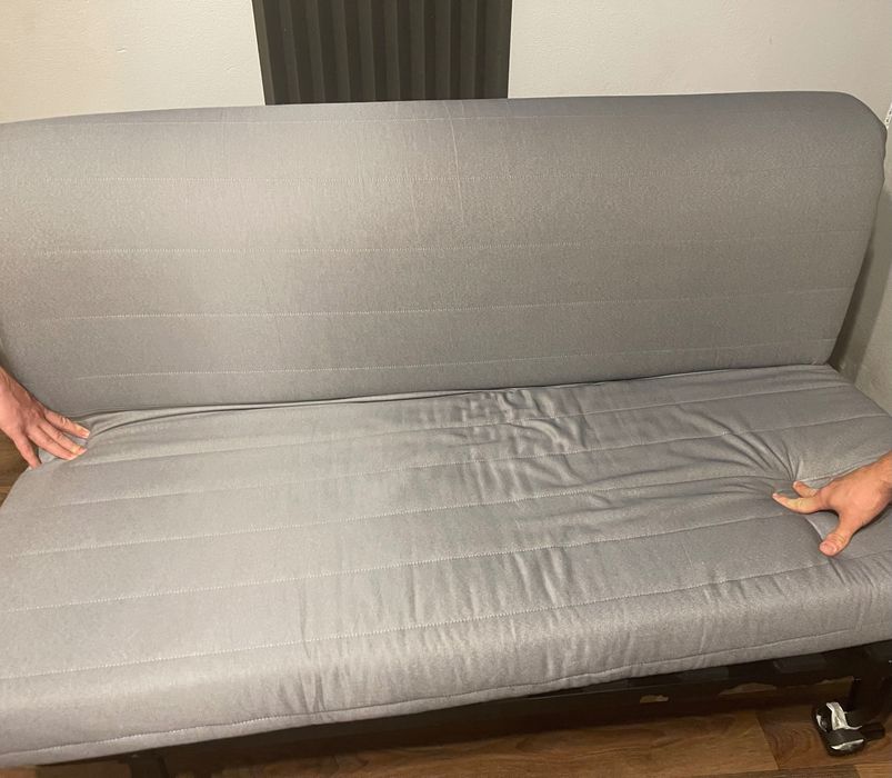 Łóżko z materacem 160x200 – jak nowe!