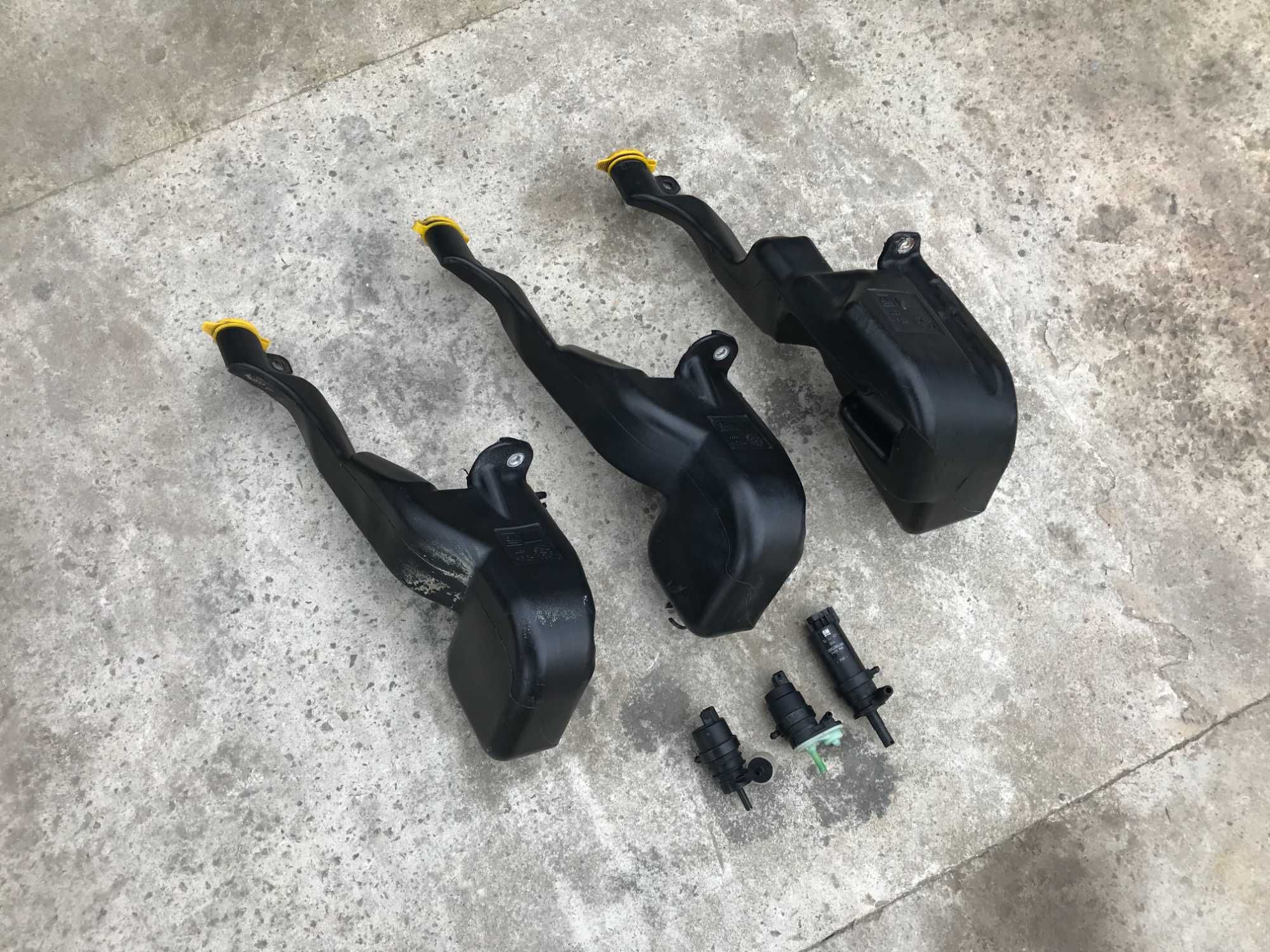 Бачок омивача Opel Astra H/Zafira B