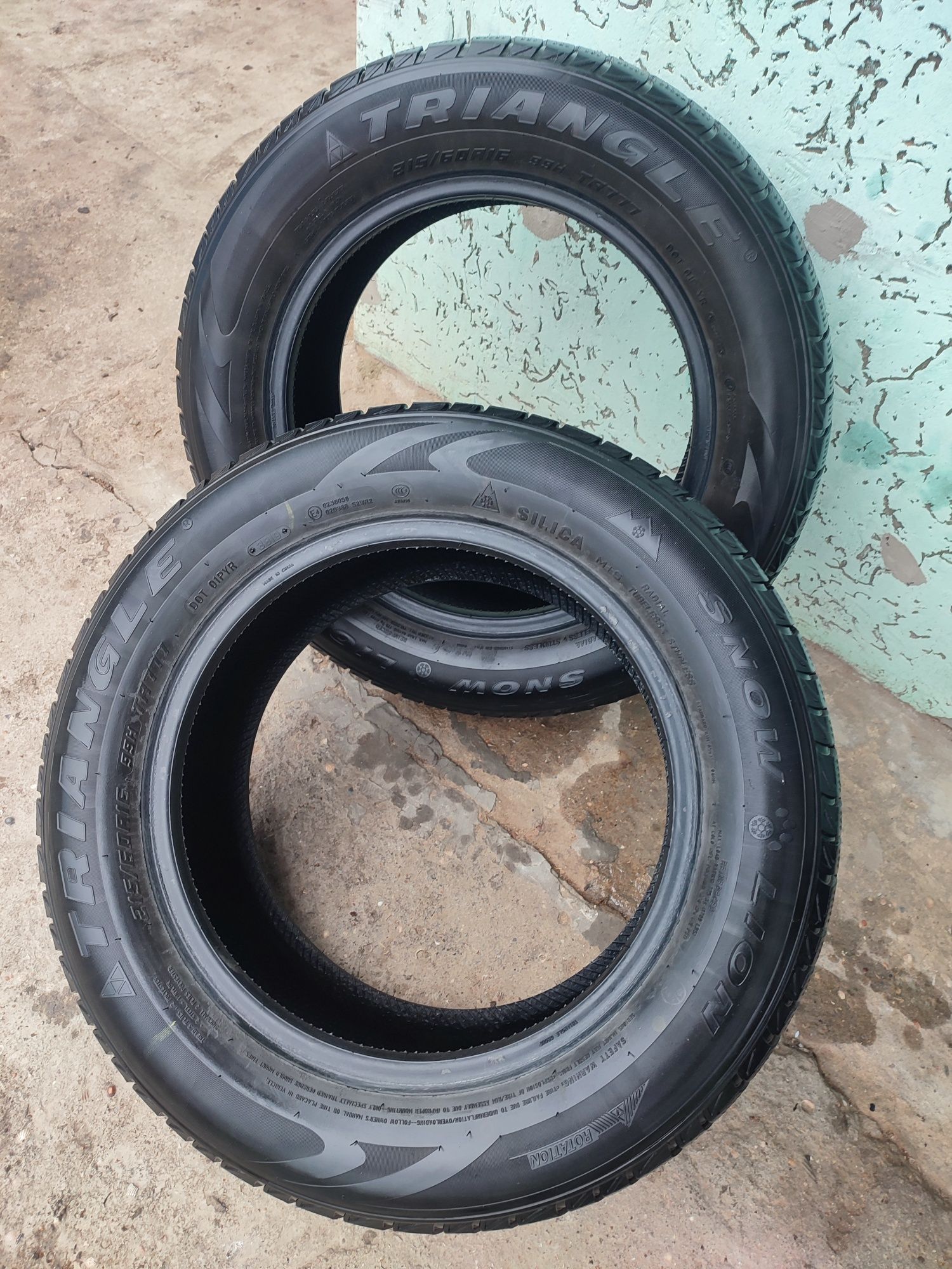 Triangle Snow Lion 215/60 R16
