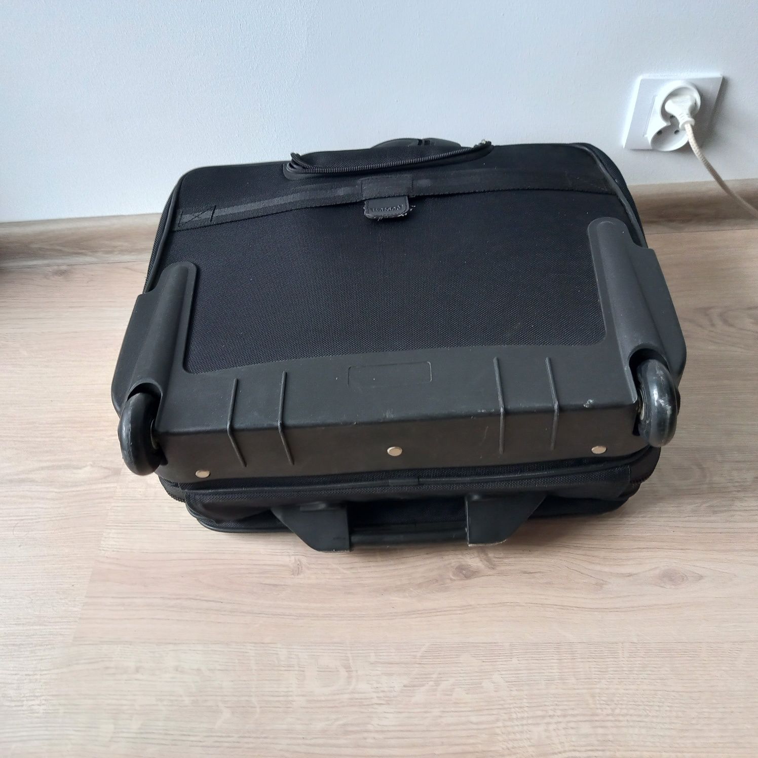 TORBA Wenger na kółkach na laptopa walizka by Swiss Gear