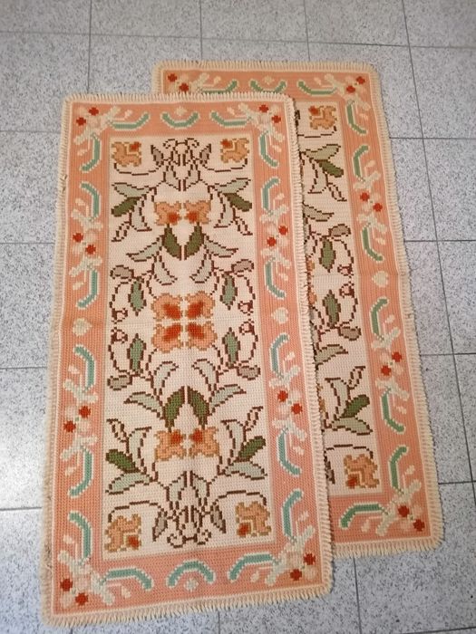 Conjunto de Tapetes de Arraiolos - Salmão