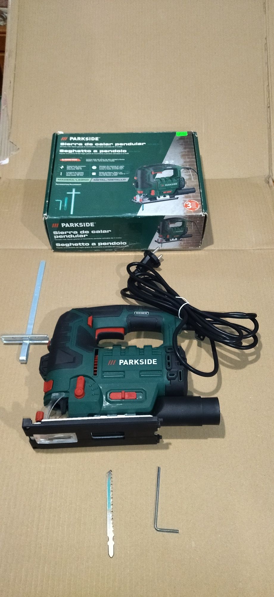 Продам провідний лобзік Parkside PSTK 800 D3