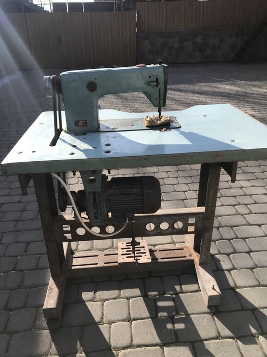 Швейна машинка