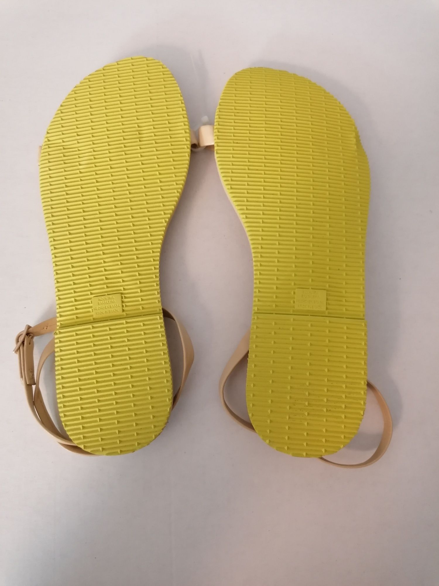 Sandálias Havaianas n° 39-40, novas