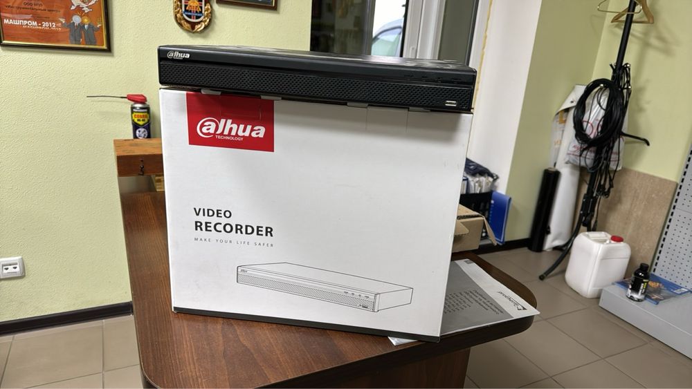 8-канальный NVR видеорегимтратор Dahua