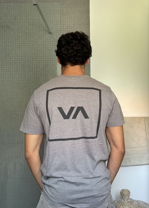 T-Shirt RVCA Cinzenta M