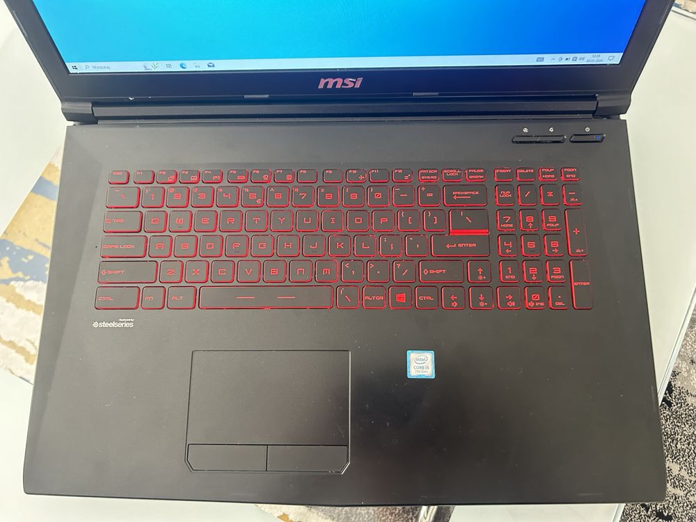 Laptop msi gl72m