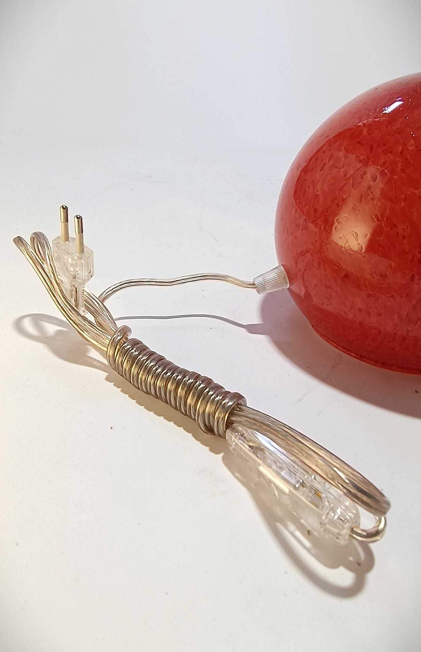 Candeeiro de mesa bola em vidro vermelho – Estilo retro/moderno