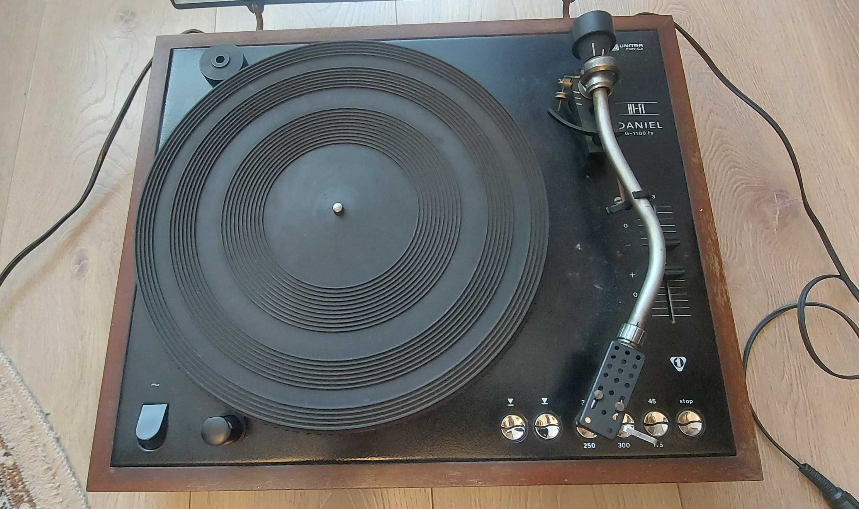 Gramofon Daniel G-1100 fs