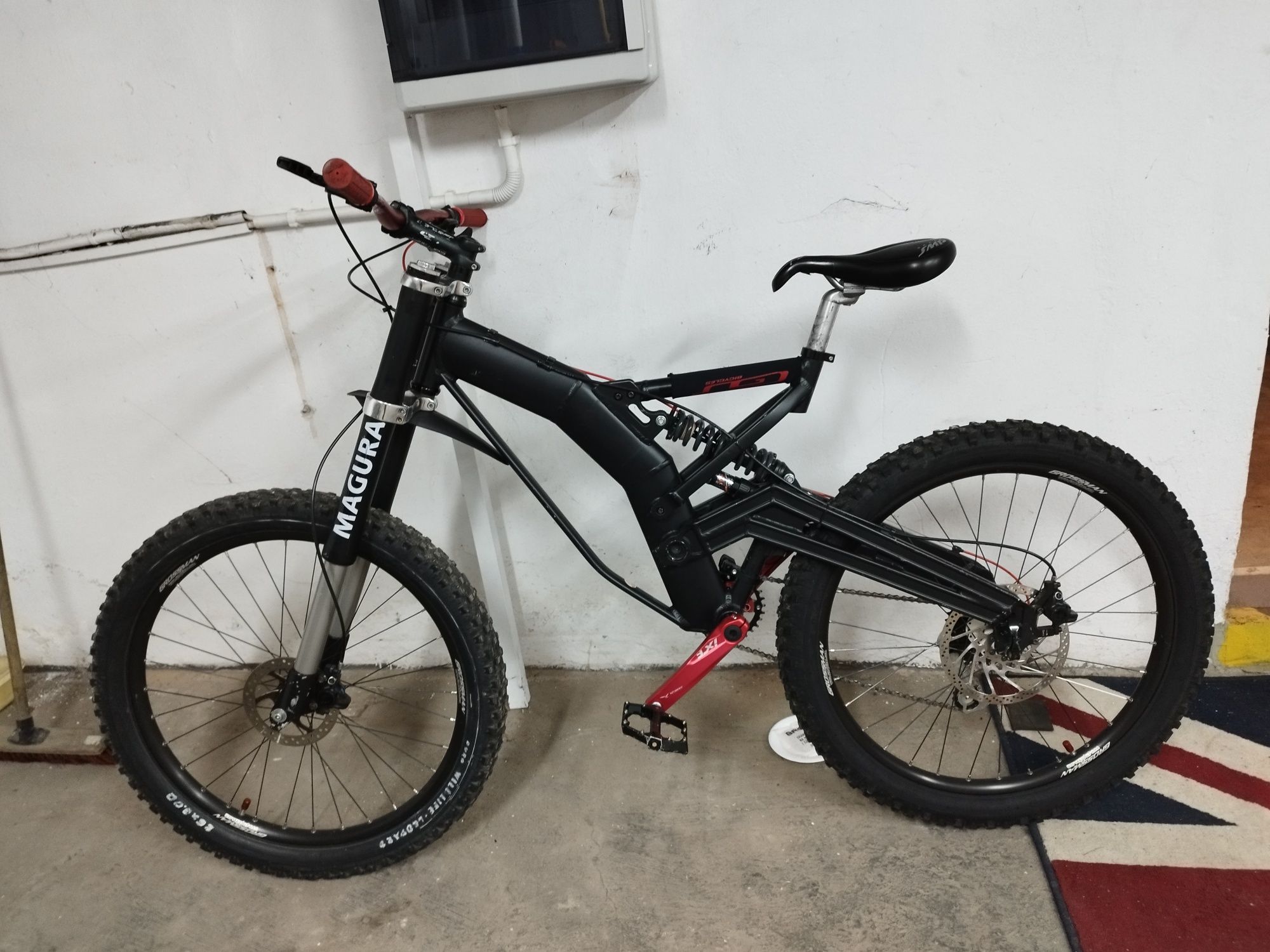Cycletool weapon Rower zjazdowy endurotrail downhill custom MTB magura