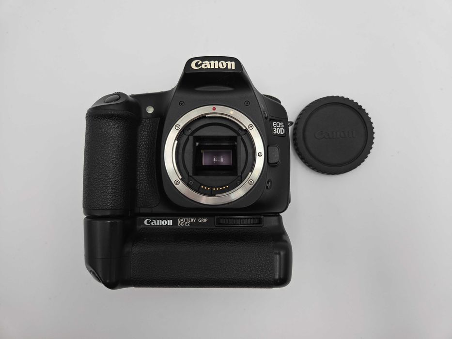 WYPRZEDAŻ Aparat Canon EOS 30D body i Grip Canon BG-E2 - jak nowy
