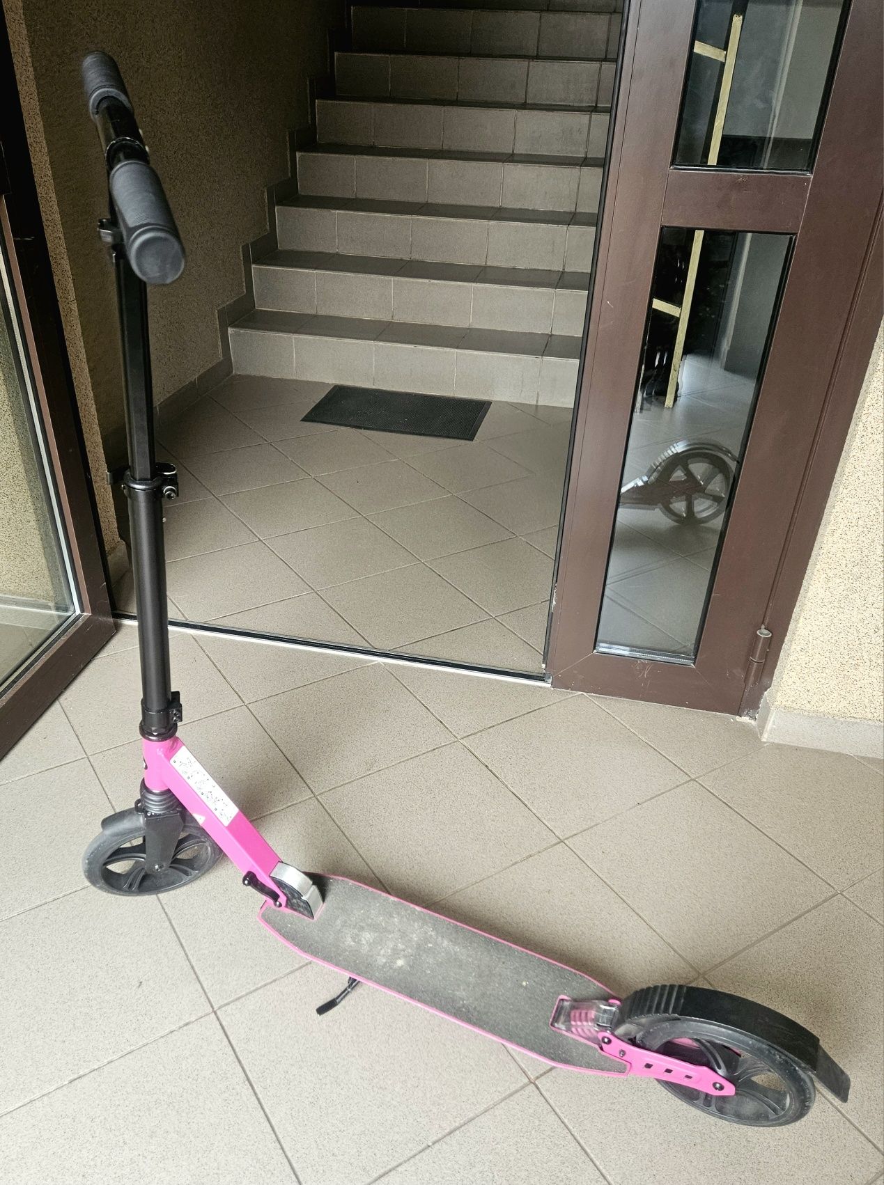 Różowa Aluminiowa Hulajnoga składana Crivit duże koła 20 mm,amortyzat