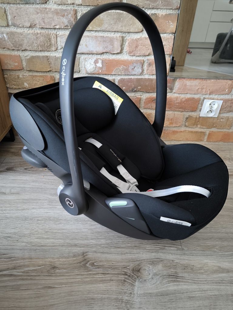 Cybex Cloud G i-Size fotelik samochodowy 0-13 kg Moon Black