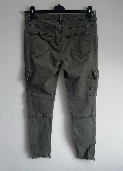 Zara oliwkowe spodnie kargo bojowki khaki M