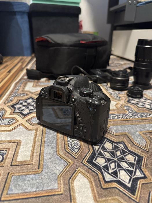 Aparat Canon EOS 700D + obiektywy