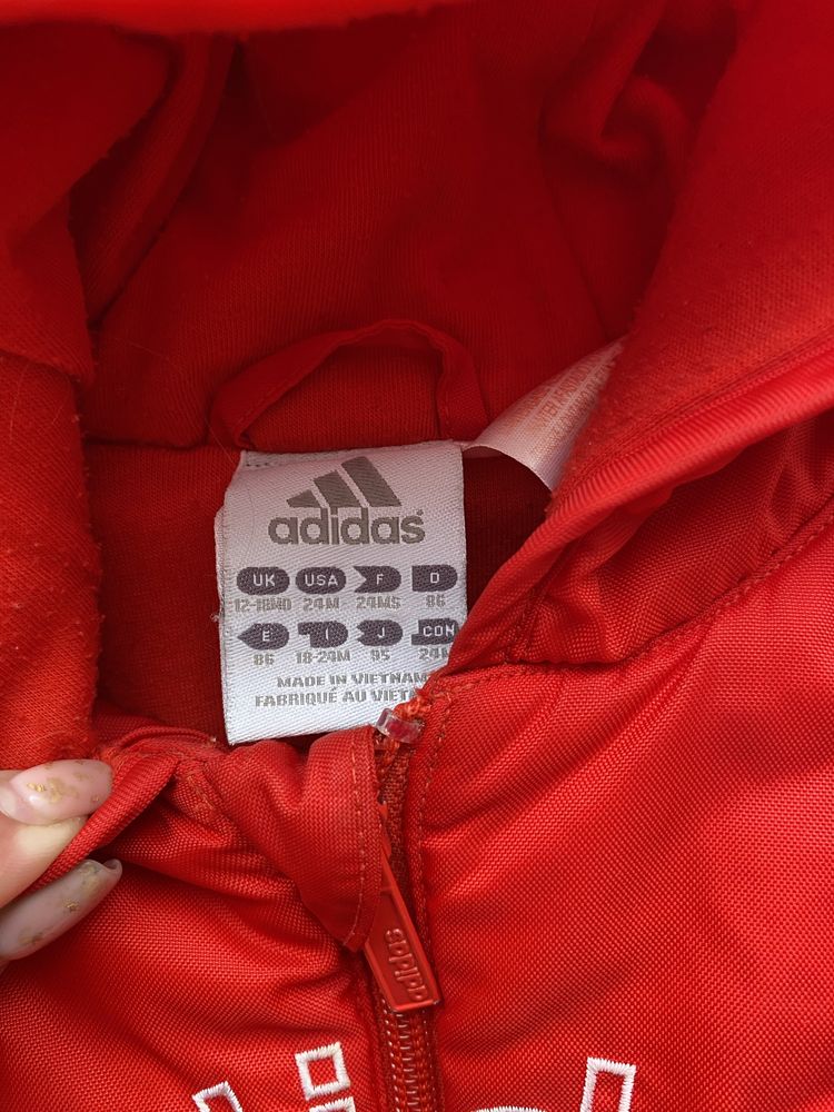 Дитяча куртка adidas,адідас