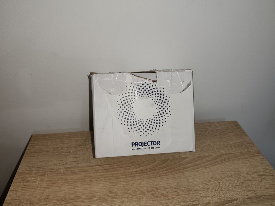 Projector novo com caixa