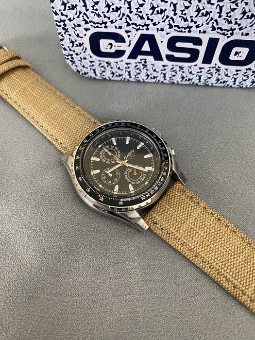 Zegarek męski Casio MTP-4500D-1AV chronograf aviator