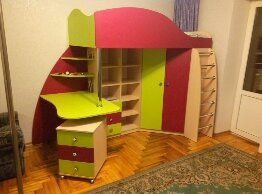 Ліжко- чердак з шафою, полицями та столом. Матрац ортопедичний