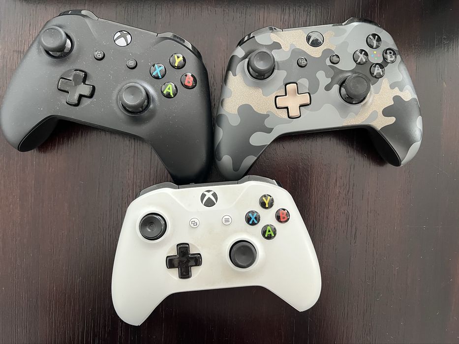 Xbox One S 500 GB + 3 kontrolery + 11 gier – komplet