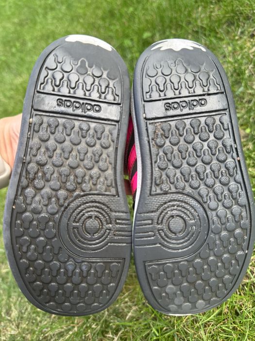 Buty Adidas rozm.24 dla dziewczynki