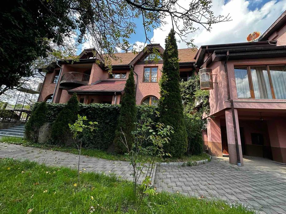 Продається торговельно-відпочинковий комплекс в с. Нересниця