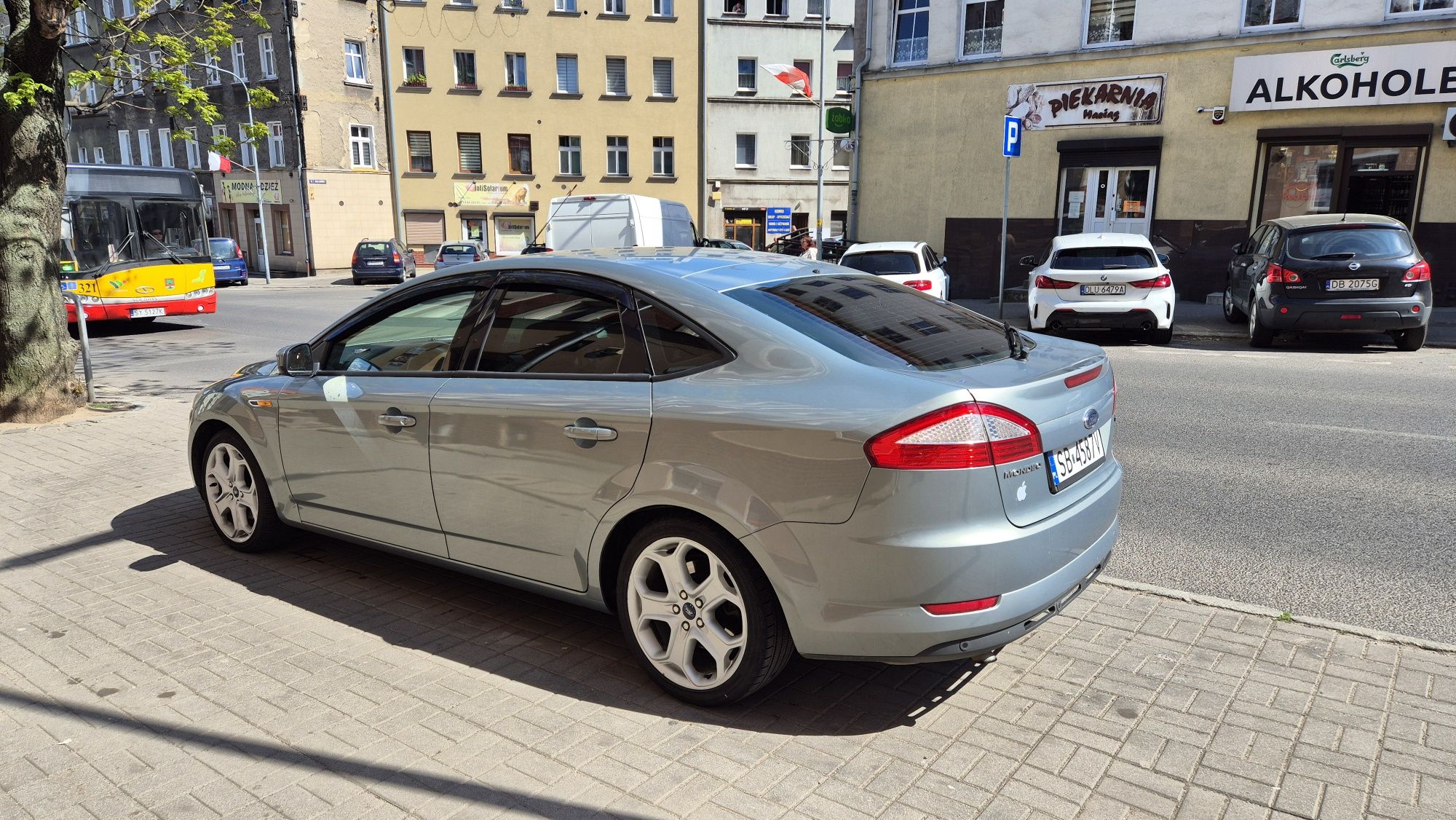 Ford Mondeo mk4.