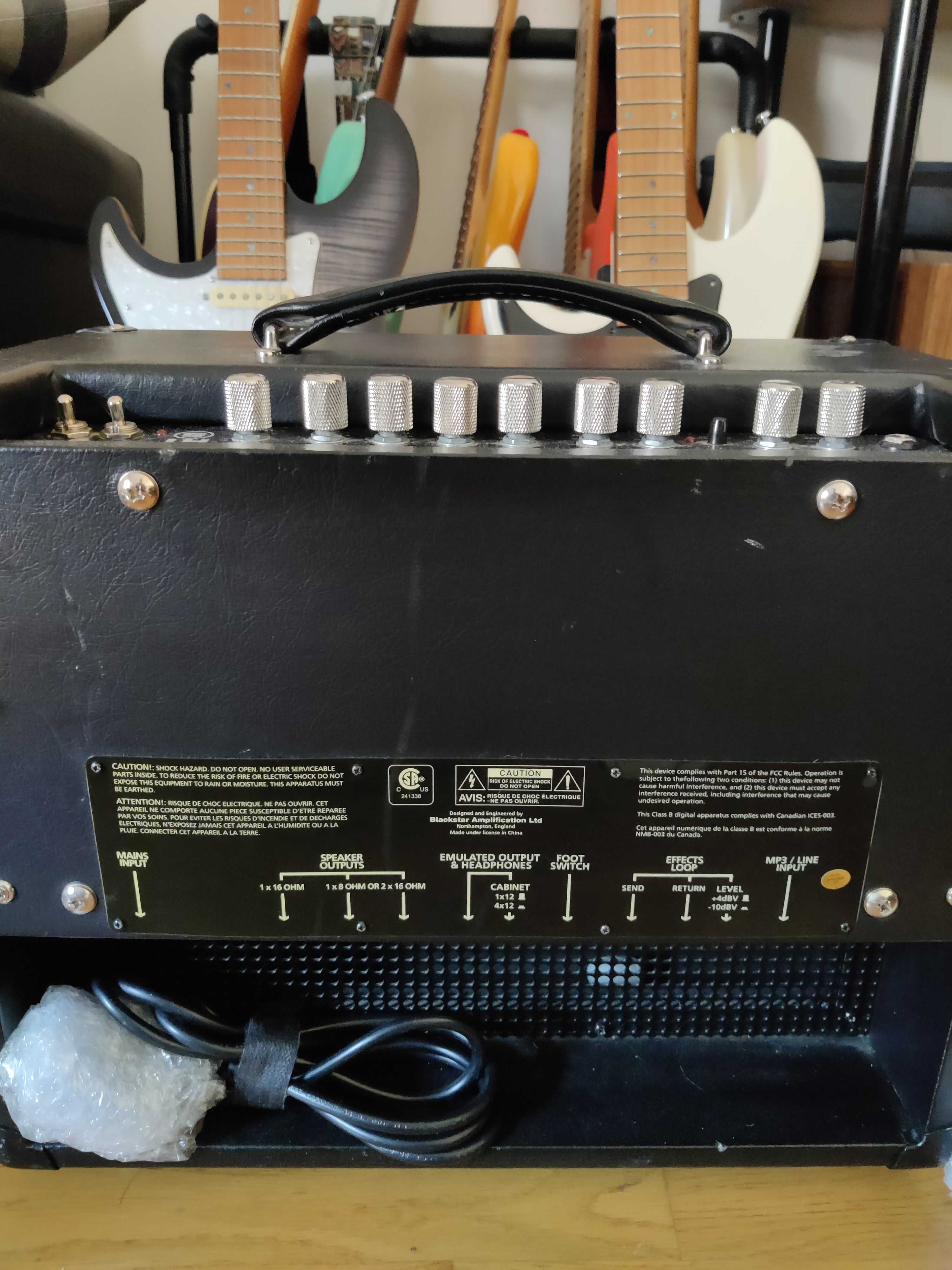 Blackstar HT-5 Mk1 Combo Amplificador + Pedal Guitarra Eletrica