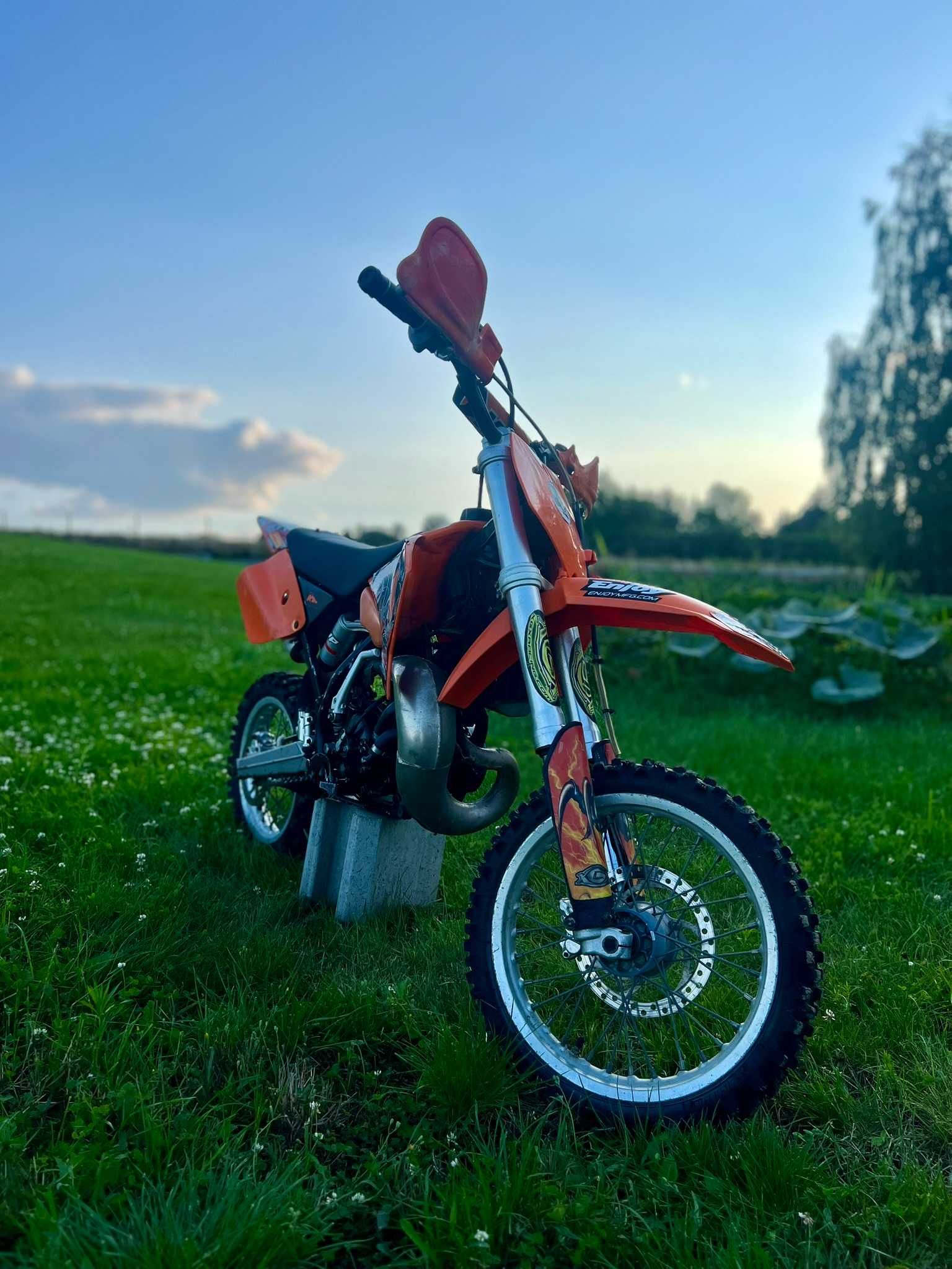 Cross KTM SX 65.