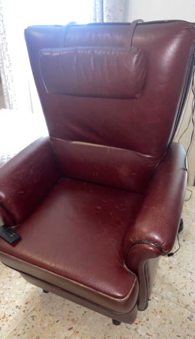 Poltrona de pele eletrica