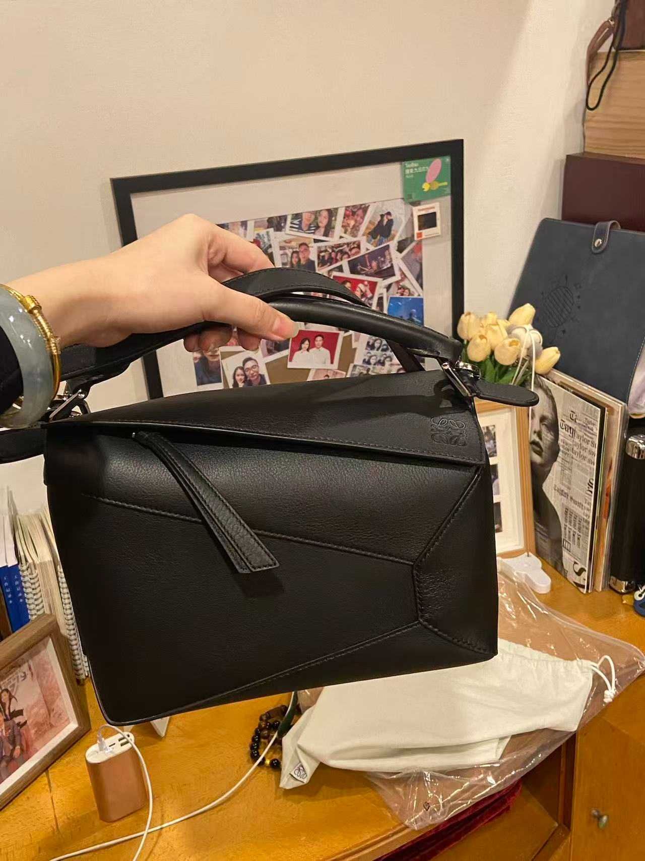 Mochila crossbody LOEWE Puzzle Edge em couro, nova