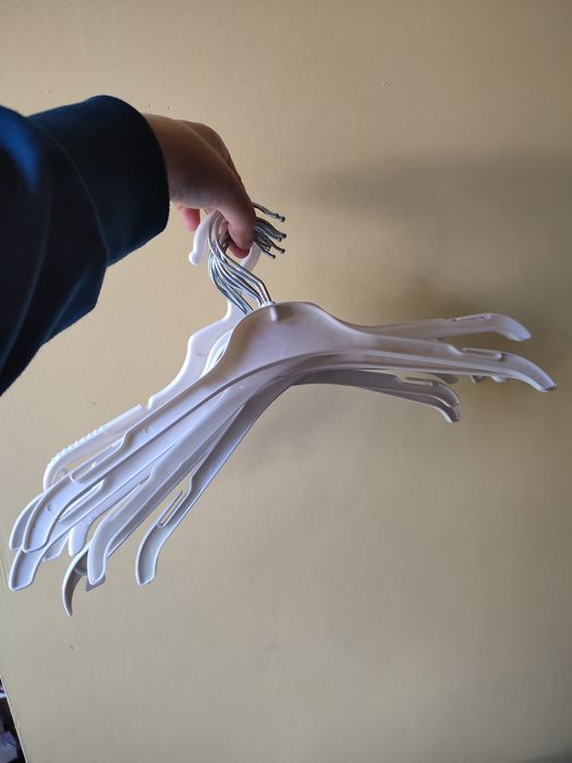 Вішалка для одягу,сітки,банер