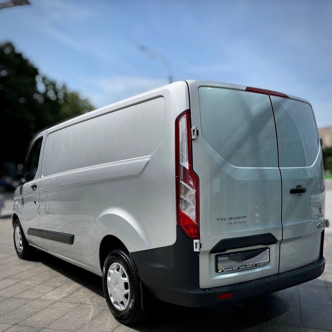 Бус Ford Transit Custom довга база