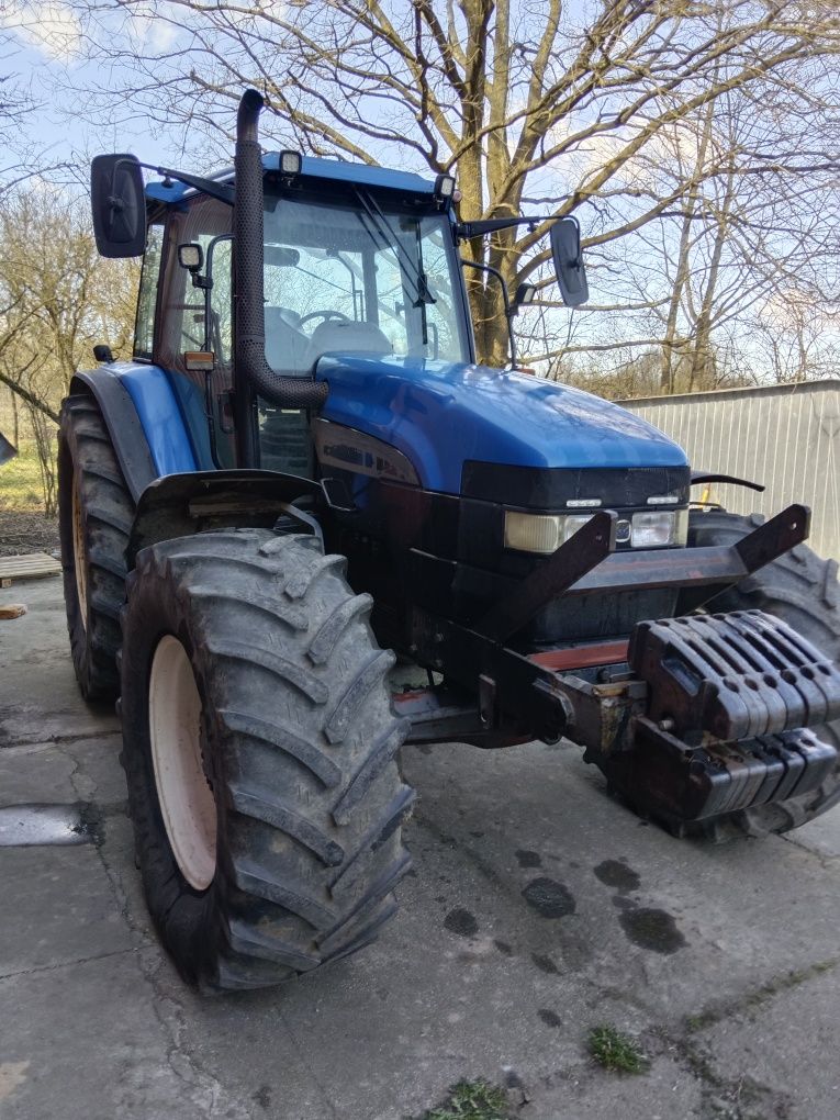 New Holland 8560 DT