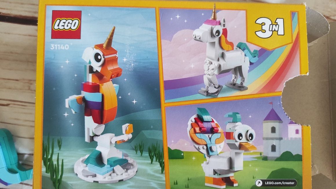 LEGO 31140 zestaw 3w1 jednorożec, paw, konik morski