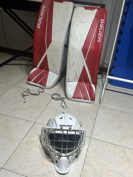 Hockey helmet goalkeeper