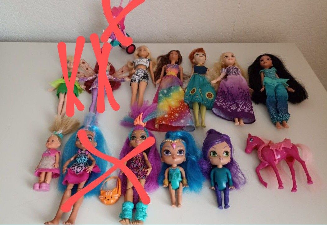 Міа і багато ляльок. Mattel, Hasbro, Simba.