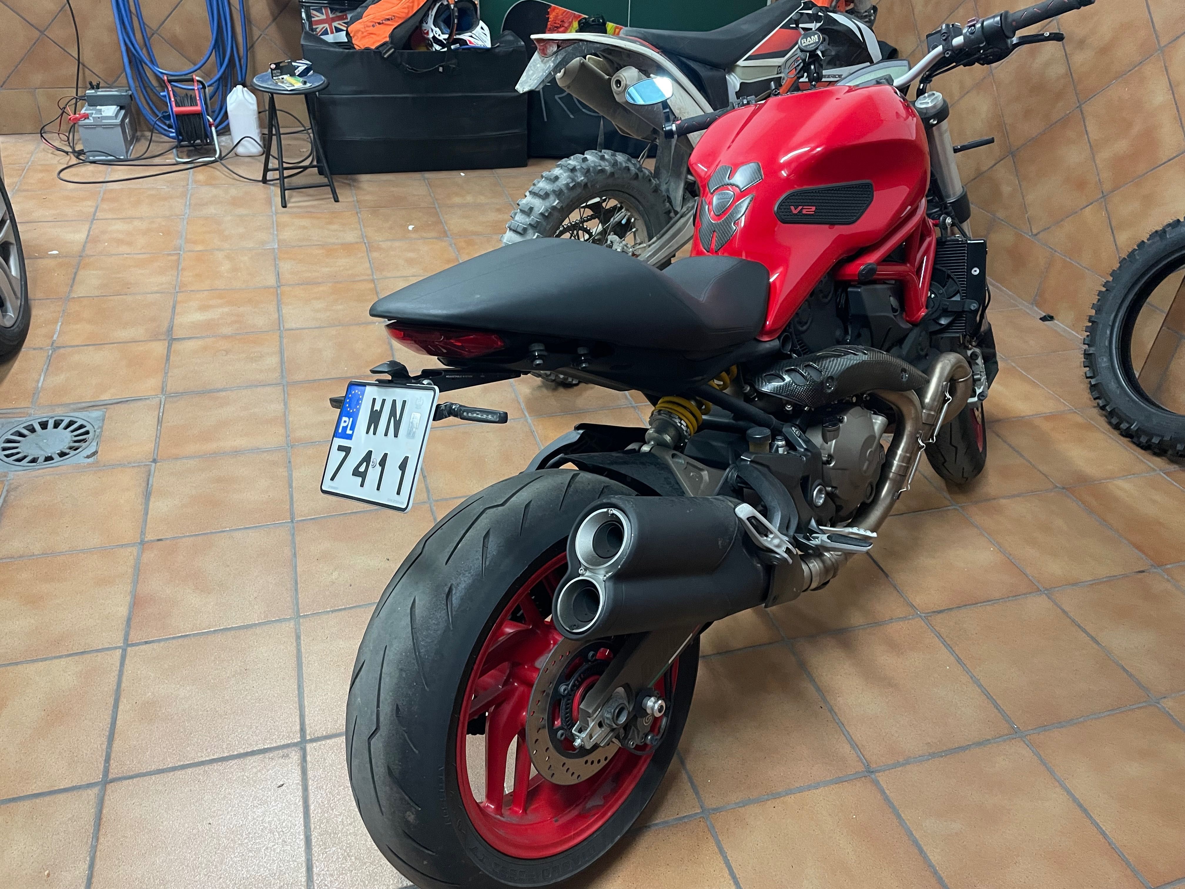 Ducati Monster 821 faktura VAT