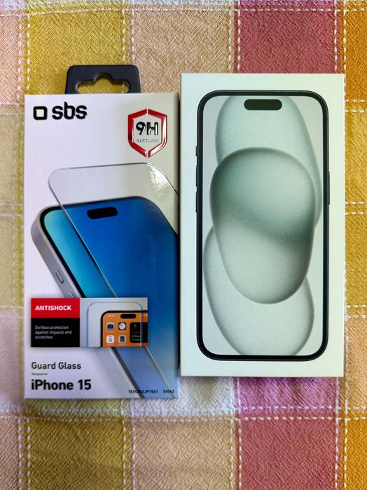 iPhone 15 Preto 256GB Usado