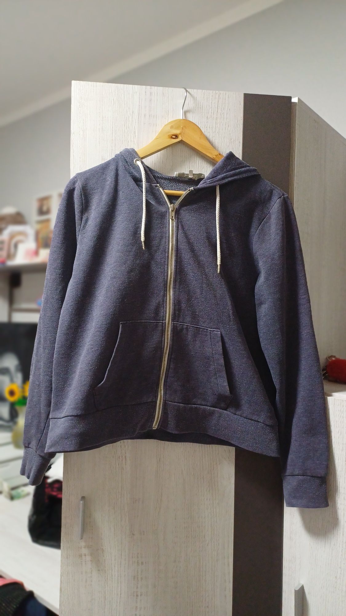 Bluza rozpinana z kapturem