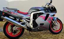 Suzuki GSXR 750 W