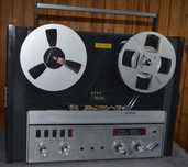 Revox A77 Magnetofon szpulowy walizkowy ze wzmacniaczem / do serwisu