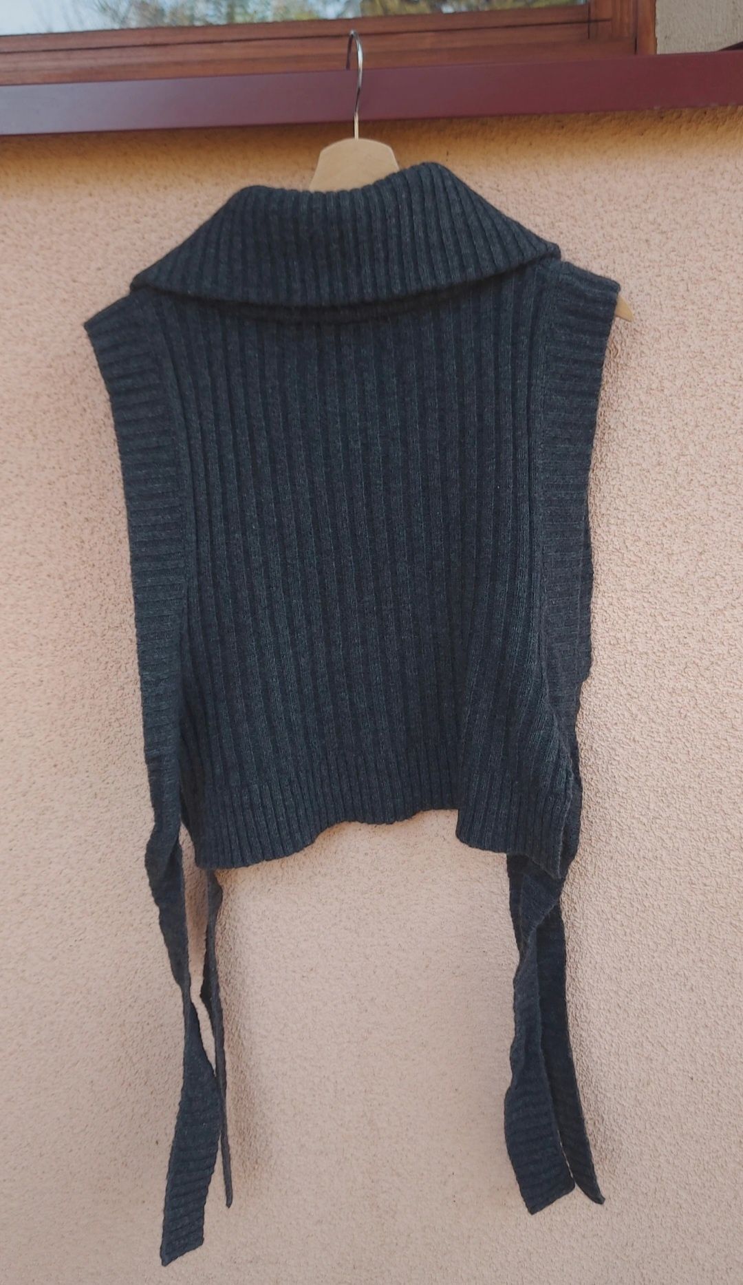 kamizelka wełniana prążkowana holzweiler 80% wełna jagnięca lambswool