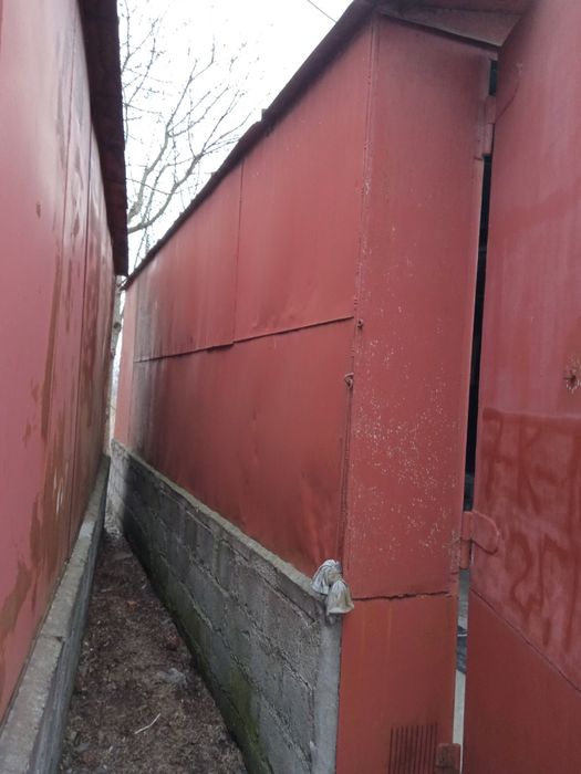 продам гараж(район Вишенка по ул.А. Первозванного (Стахурского)