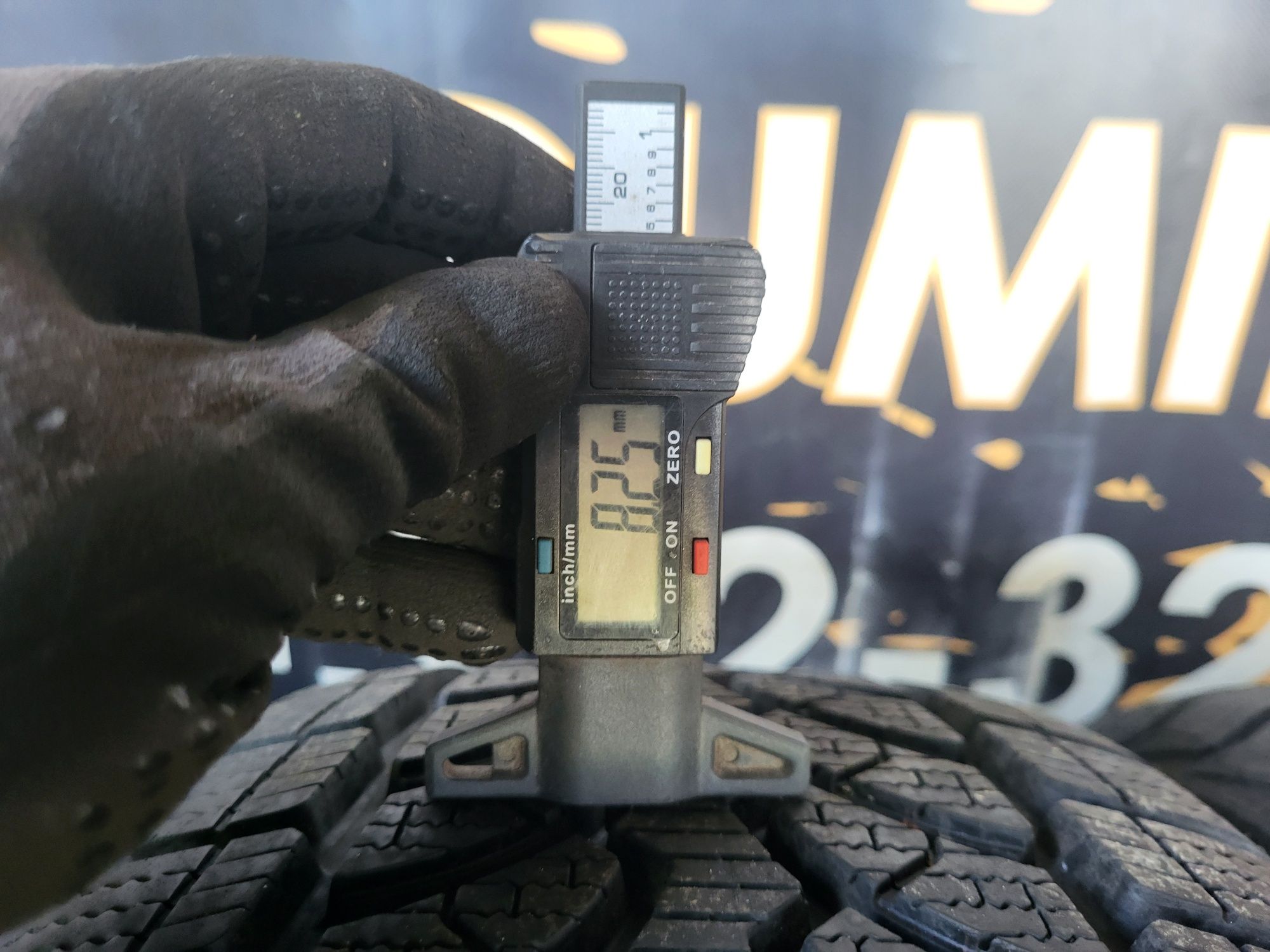 Opony zimowe 225/50/17 Bridgestone 7,5/8,2mm RunFlat