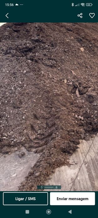 Composto orgânico vegetal para jardim