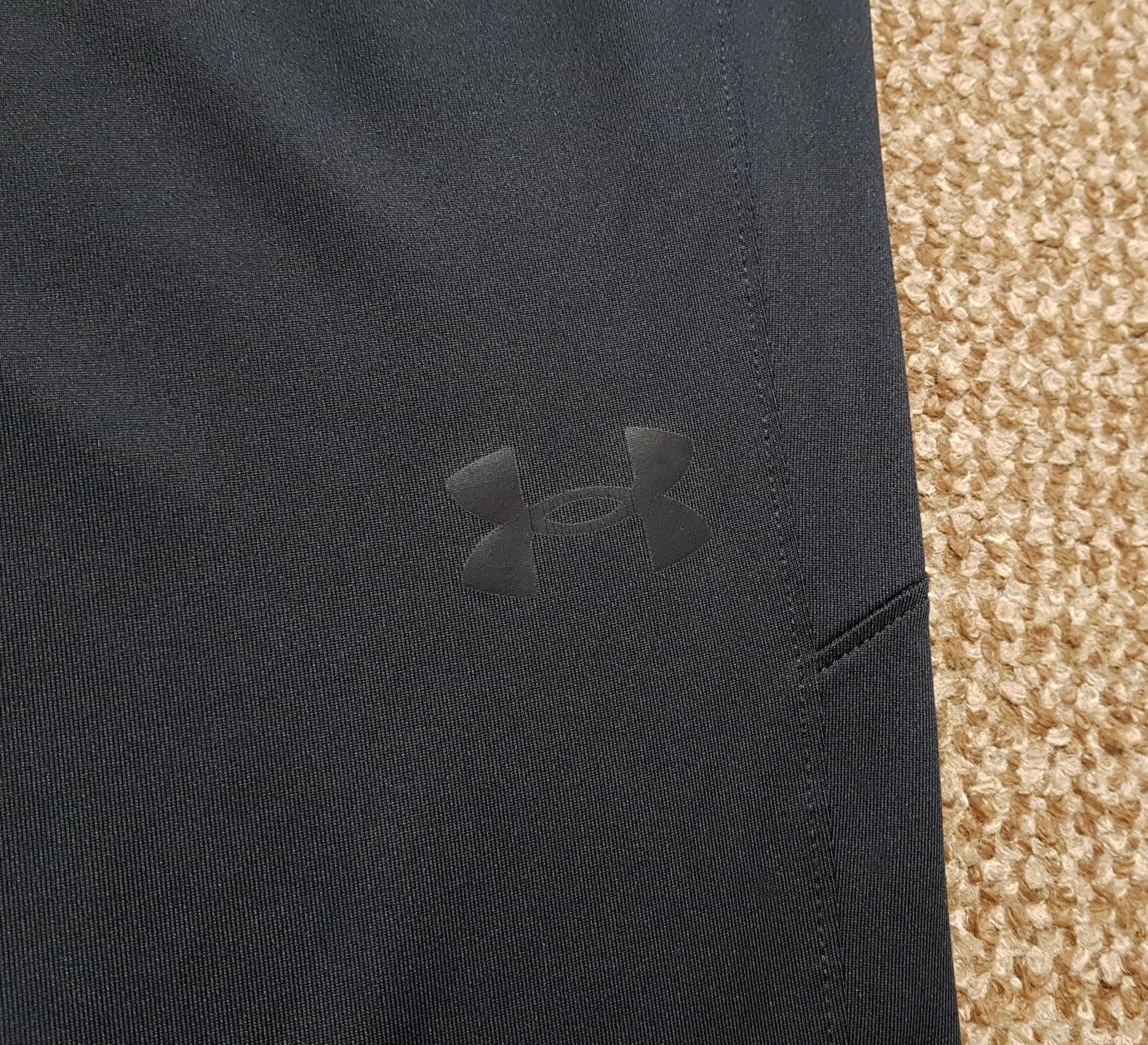 Under Armour L спортивні штани fitted оригінал
