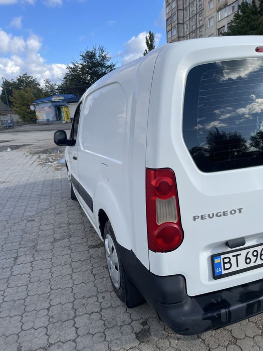 Пежо партнер