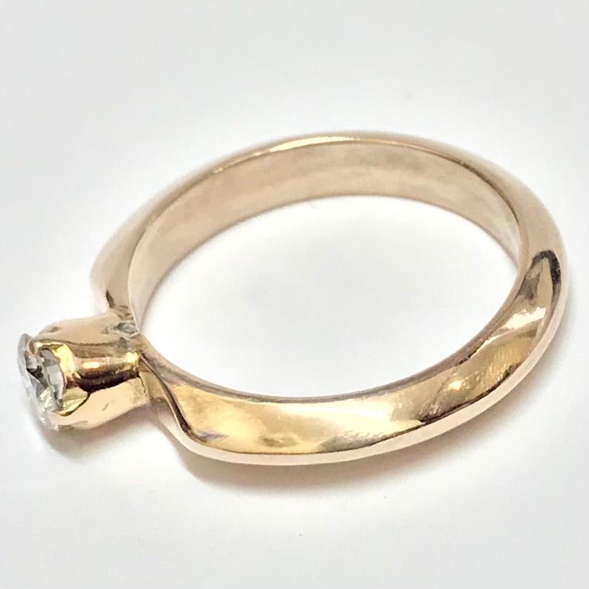 PIERŚCIONEK z różowego złota 14K BRYLANT 0.30ct r9